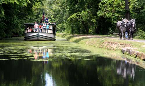 Canal Boat Ride: Monticello III